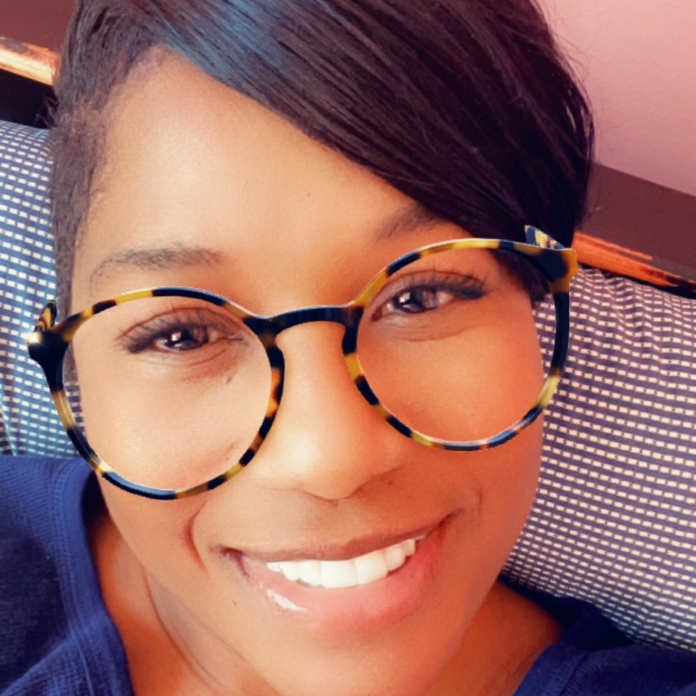 Meet your Posher, Carline_